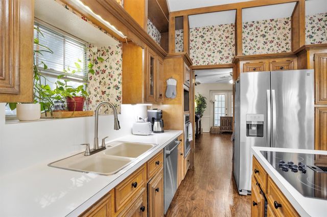 11522 Corola Trail Drive, Houston, TX 77066