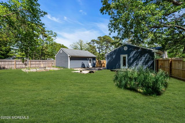 705 Cedar Avenue, Pine Beach, NJ 08741