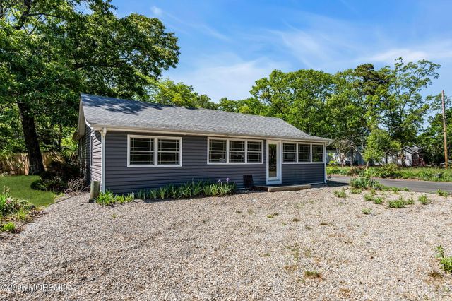 705 Cedar Avenue, Pine Beach, NJ 08741