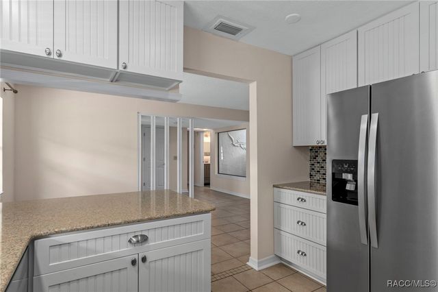 11517 W Riverhaven Drive, Homosassa, FL 34448