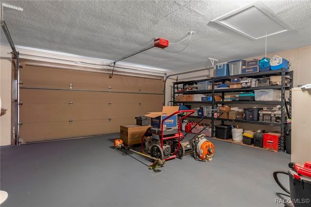 11517 W Riverhaven Drive, Homosassa, FL 34448