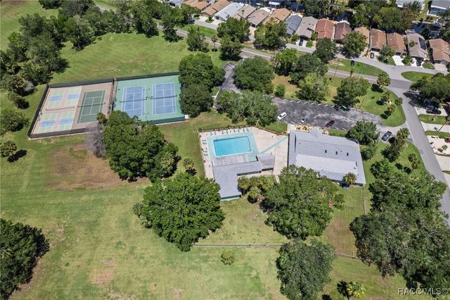 11517 W Riverhaven Drive, Homosassa, FL 34448