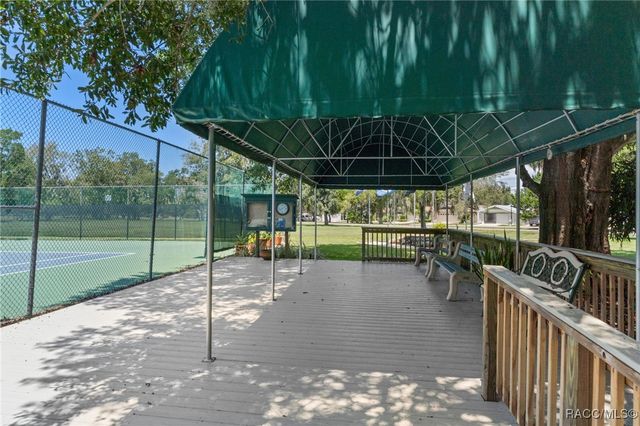 11517 W Riverhaven Drive, Homosassa, FL 34448