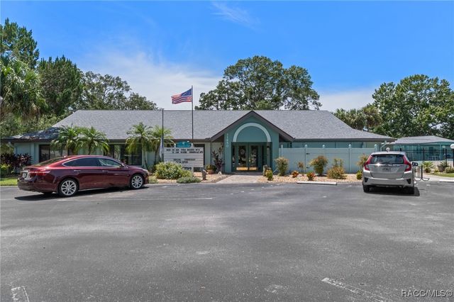 11517 W Riverhaven Drive, Homosassa, FL 34448