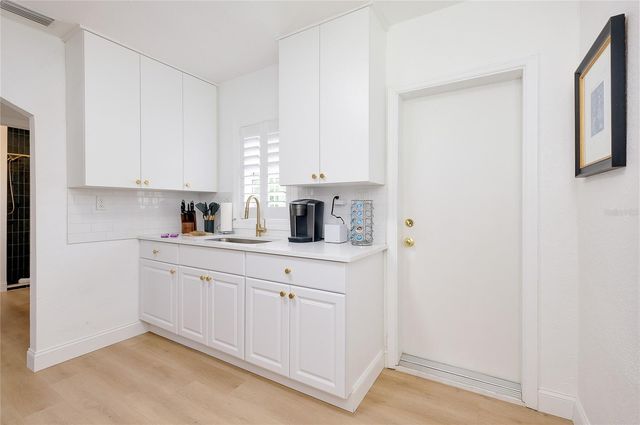708 W OLYMPIA AVENUE, Punta Gorda, FL 33950