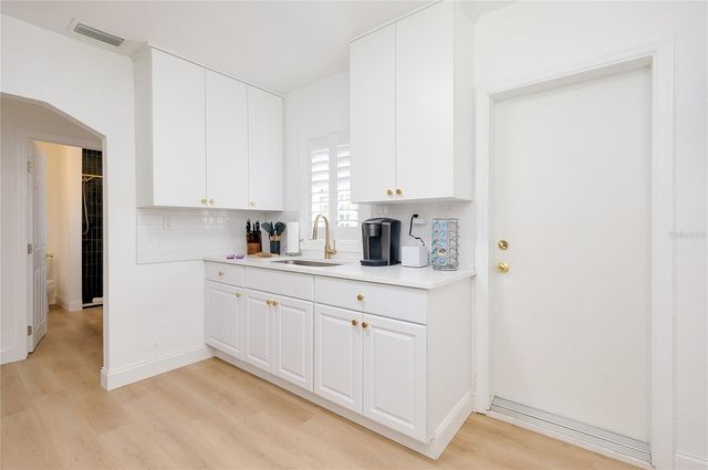 708 W OLYMPIA AVENUE, Punta Gorda, FL 33950