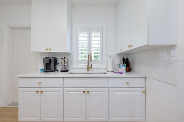 708 W OLYMPIA AVENUE, Punta Gorda, FL 33950