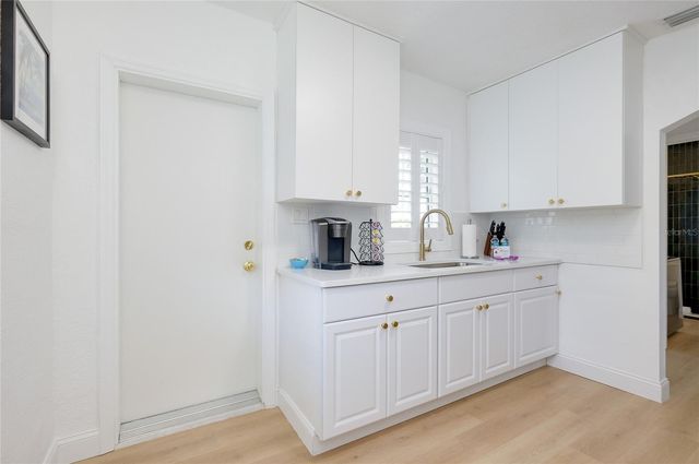 708 W OLYMPIA AVENUE, Punta Gorda, FL 33950