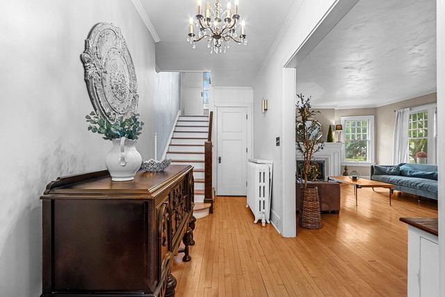 1115 S MONROE AVENUE, Green Bay, WI 54301