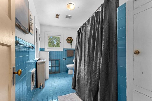 1115 S MONROE AVENUE, Green Bay, WI 54301