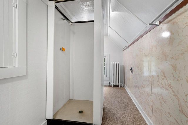 1115 S MONROE AVENUE, Green Bay, WI 54301