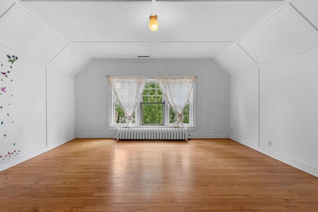 1115 S MONROE AVENUE, Green Bay, WI 54301