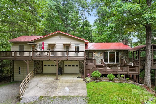 154 Hondah Boulevard, Brevard, NC 28712