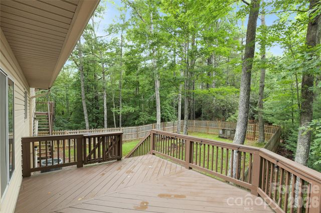 154 Hondah Boulevard, Brevard, NC 28712