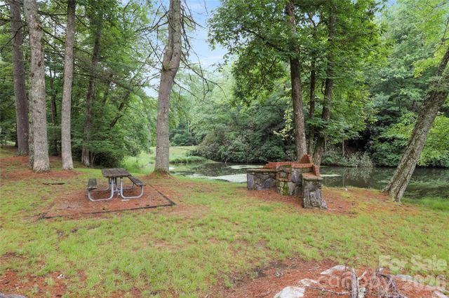 154 Hondah Boulevard, Brevard, NC 28712