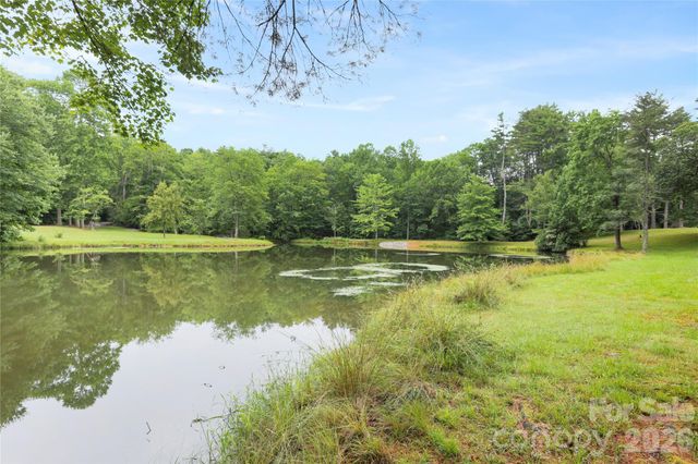 154 Hondah Boulevard, Brevard, NC 28712
