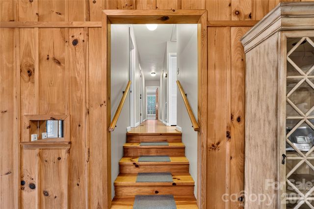 154 Hondah Boulevard, Brevard, NC 28712