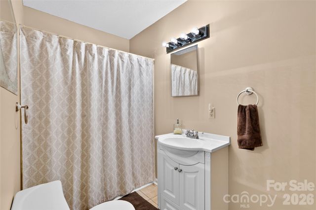 154 Hondah Boulevard, Brevard, NC 28712