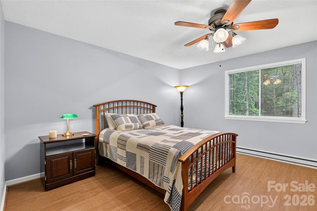154 Hondah Boulevard, Brevard, NC 28712
