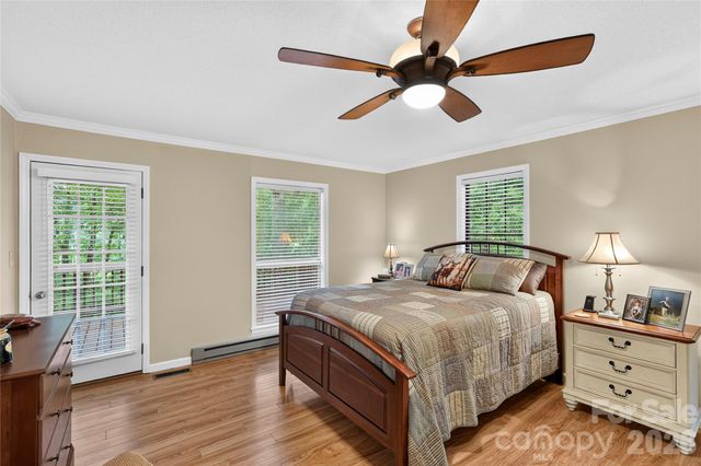 154 Hondah Boulevard, Brevard, NC 28712