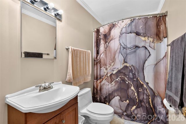 154 Hondah Boulevard, Brevard, NC 28712