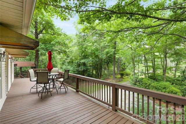 154 Hondah Boulevard, Brevard, NC 28712