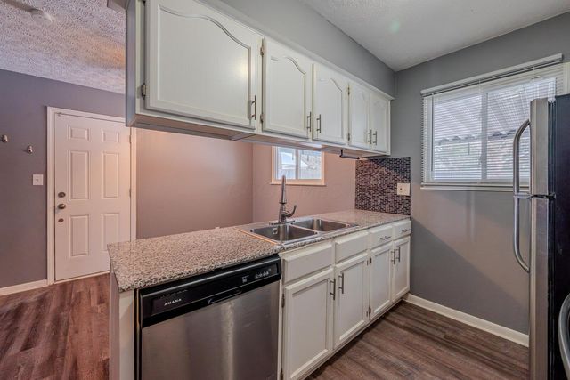 2706 Maywood Road, Columbus, OH 43232