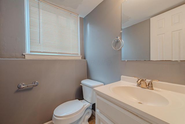 2706 Maywood Road, Columbus, OH 43232