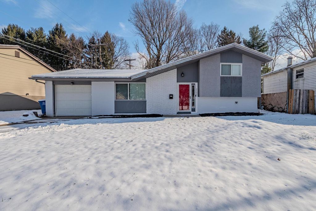 2706 Maywood Road, Columbus, OH 43232