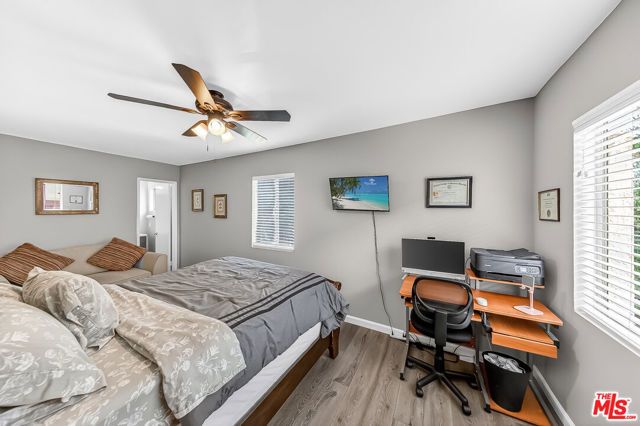 7320 Lennox Avenue F7, Van Nuys (los Angeles), CA 91405