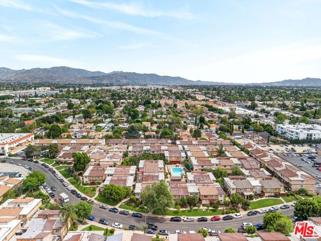7320 Lennox Avenue F7, Van Nuys (los Angeles), CA 91405
