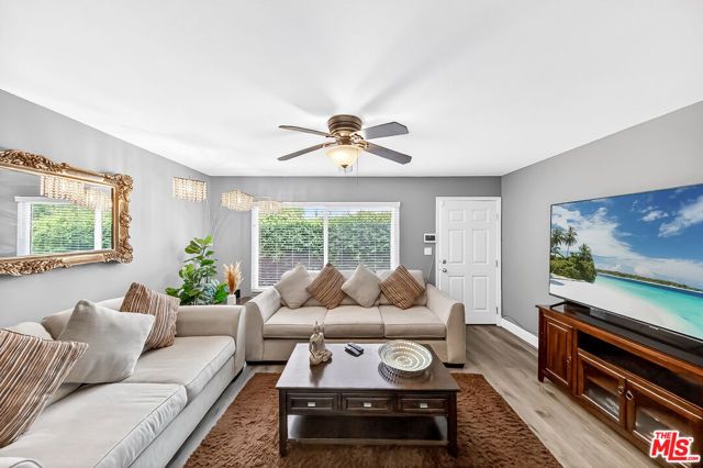 7320 Lennox Avenue F7, Van Nuys (los Angeles), CA 91405