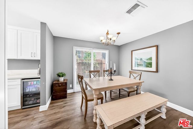 7320 Lennox Avenue F7, Van Nuys (los Angeles), CA 91405