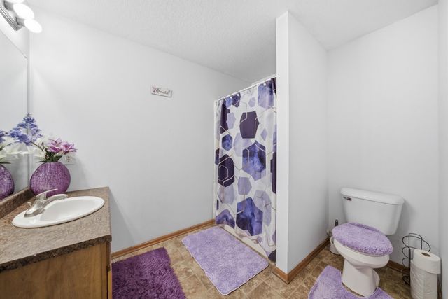 4803 NE Trilein Drive, Ankeny, IA 50021