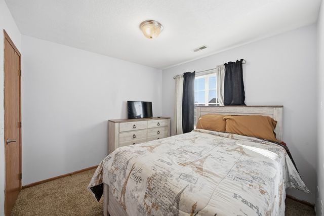 4803 NE Trilein Drive, Ankeny, IA 50021