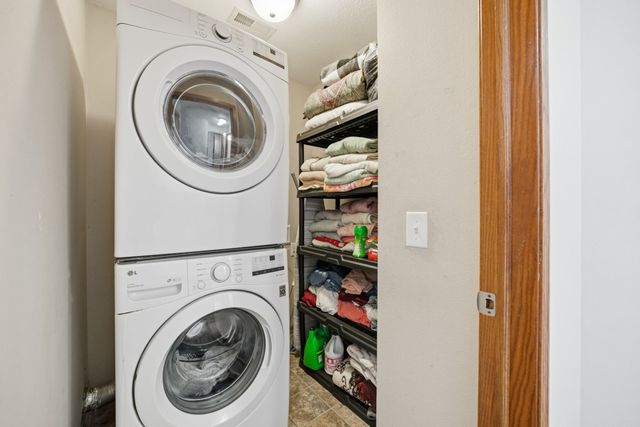 4803 NE Trilein Drive, Ankeny, IA 50021