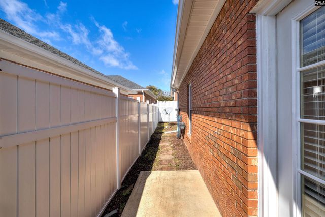 35 Crescent Moon Court, Lexington, SC 29072