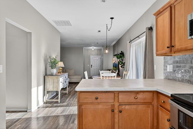 2217 NW Cedar Avenue, Redmond, OR 97756