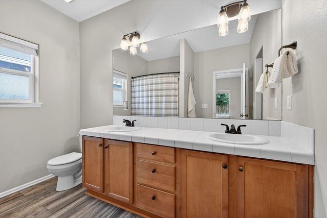 2217 NW Cedar Avenue, Redmond, OR 97756