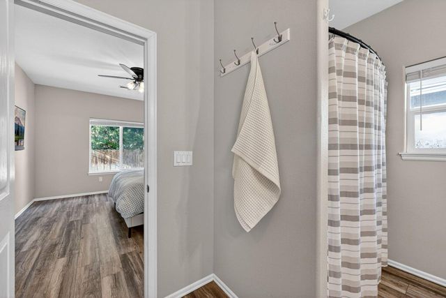 2217 NW Cedar Avenue, Redmond, OR 97756