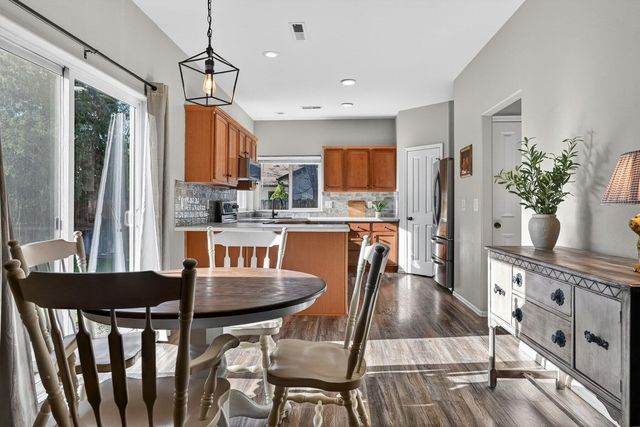 2217 NW Cedar Avenue, Redmond, OR 97756