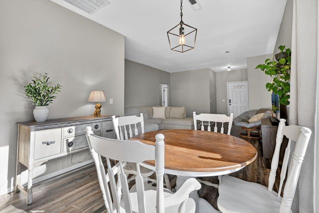 2217 NW Cedar Avenue, Redmond, OR 97756