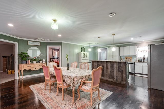 55 County Road 2287, Cleveland, TX 77327