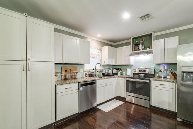 55 County Road 2287, Cleveland, TX 77327