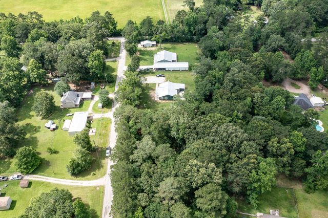 55 County Road 2287, Cleveland, TX 77327