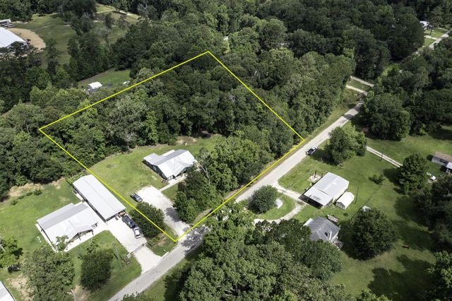 55 County Road 2287, Cleveland, TX 77327
