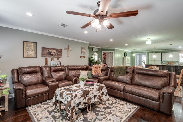 55 County Road 2287, Cleveland, TX 77327