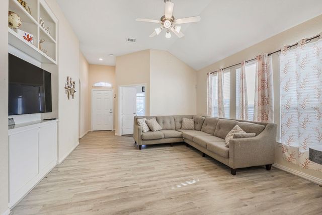 2711 Chaplin Place Drive, Humble, TX 77396