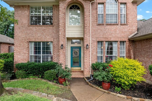 2406 Forest Park Circle, Mansfield, TX 76063