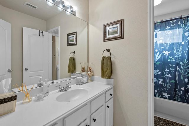 2406 Forest Park Circle, Mansfield, TX 76063